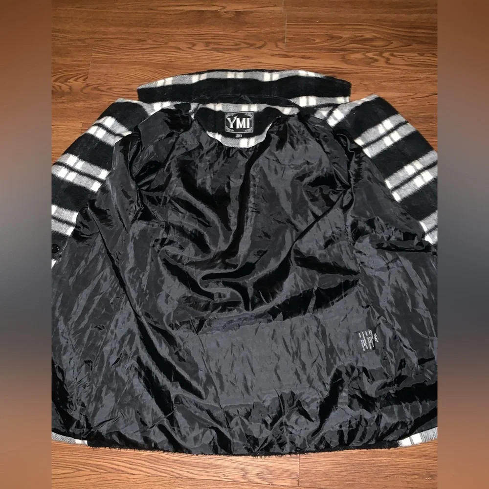 🖤YMI Plaid Double-Breasted Pea Coat🤍 - Picture 5 of 7